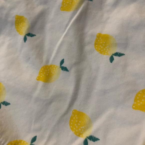 Old Navy Lemon Print Shorts - Picture 7 of 8